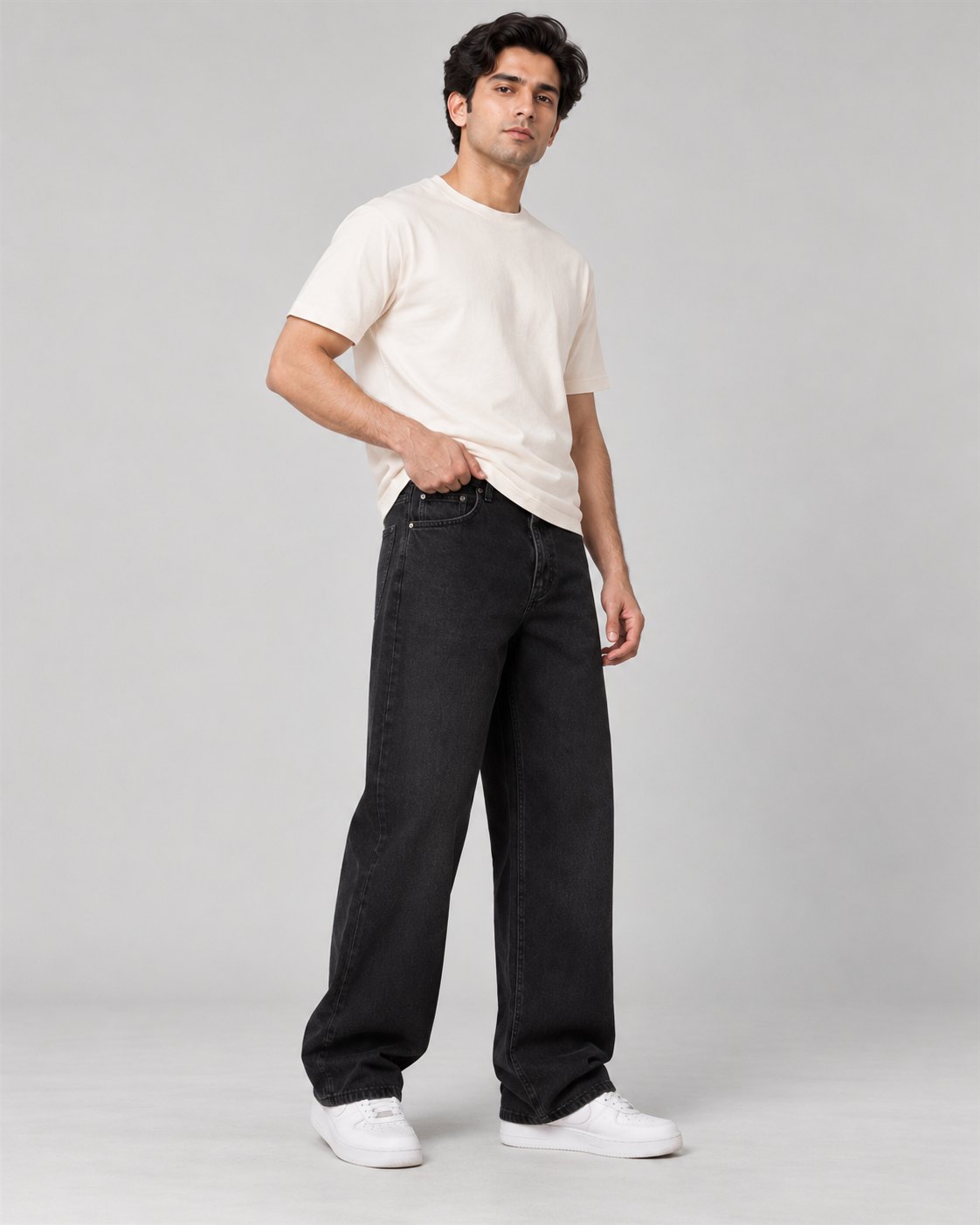 Men's Relaxed Wide-Leg Jeans