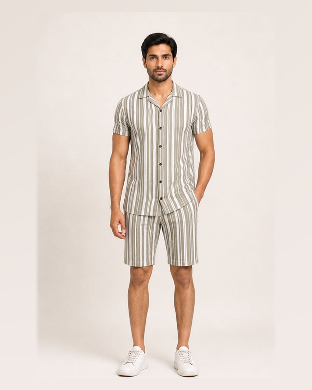 Stay Cool and Stylish – Men’s Striped Tracksuit Short Sleeve Top and Shorts