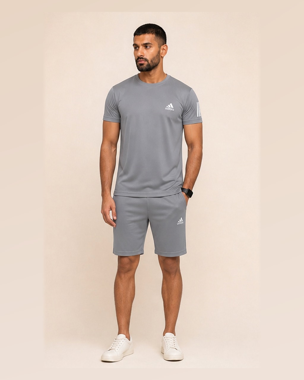 Reflective Logo Round Neck Gray Tracksuit